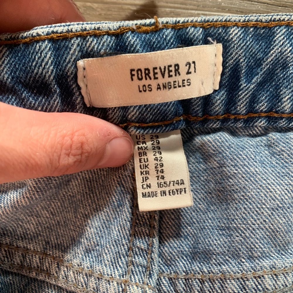 Forever 21 Shorts - Picture 2 of 2